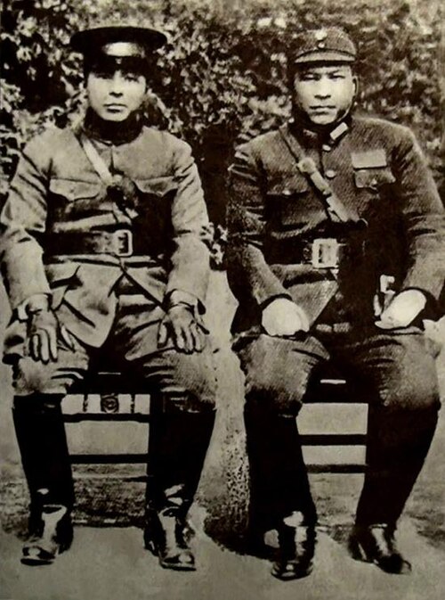 西安事变前（1936年1月）的张学良和杨虎城