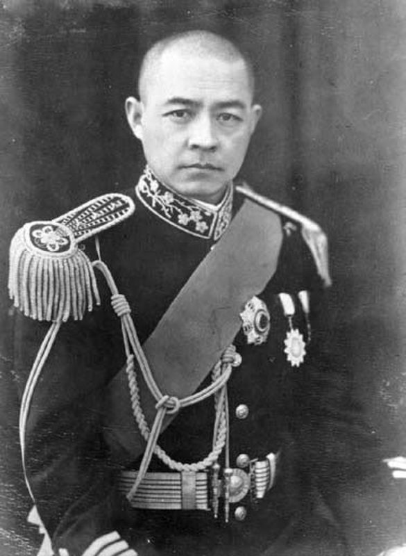 张自忠像