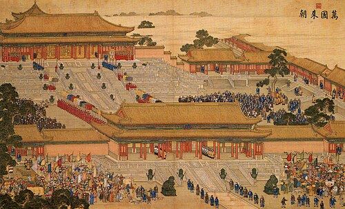 清乾隆《万国来朝图》局部，前为太和门，后为太和殿