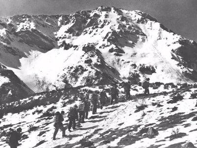 红军翻过的第一座大雪山——夹金山