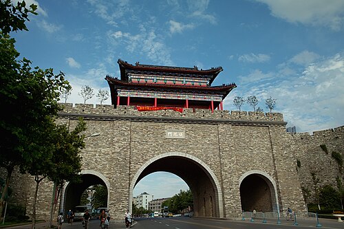 南京城墙的仪凤门。城墙建于明治时期